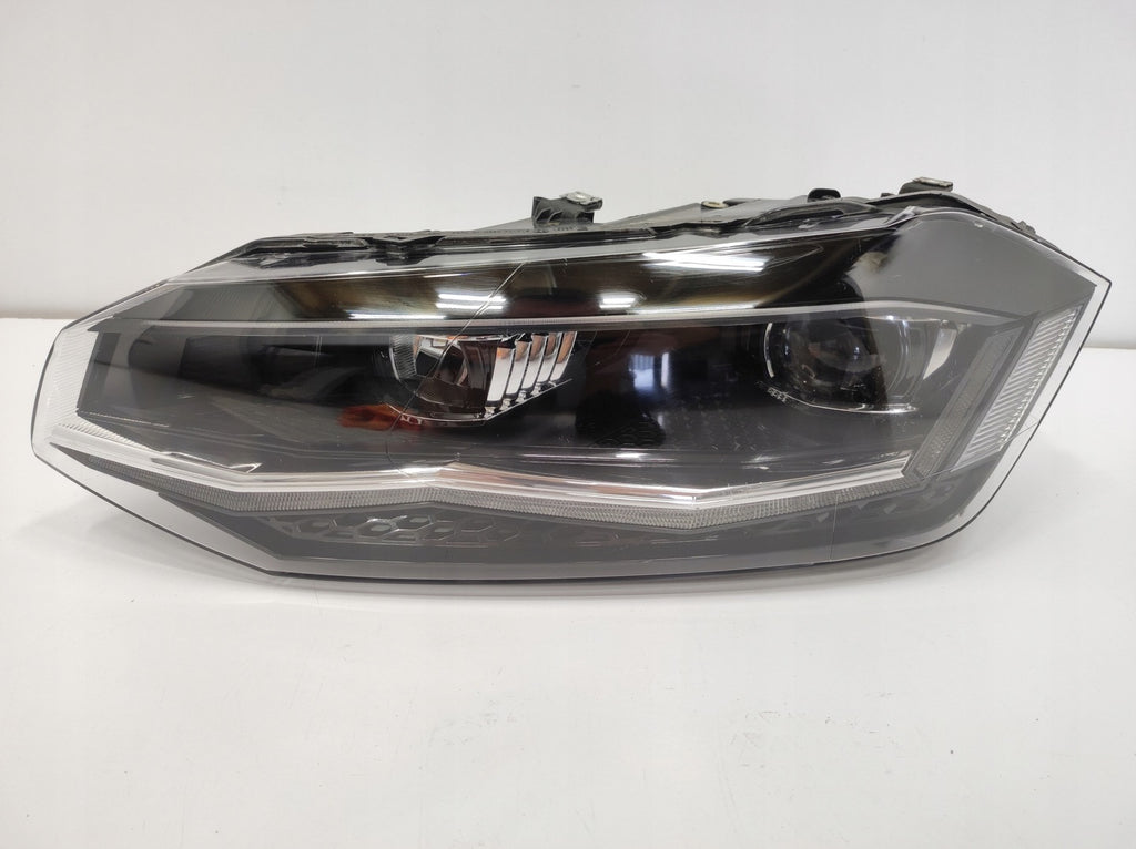 Frontscheinwerfer VW Polo 2G1941035H Links Scheinwerfer Headlight