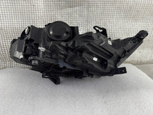 Laden Sie das Bild in den Galerie-Viewer, Frontscheinwerfer Audi A1 82A941033D Full LED Links Scheinwerfer Headlight SCH2387784263ew