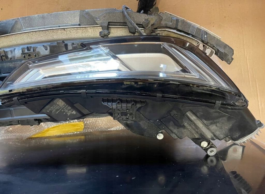 Frontscheinwerfer Audi A4 B9 8W0941033 8W0941034 LED Rechts oder Links