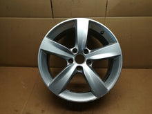 Load image into Gallery viewer, 1x Alufelge 17 Zoll 7.0&quot; 5x112 39ET Glanz Silber 7N0601025 VW Sharan Rim Wheel