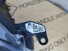 Load image into Gallery viewer, Frontscheinwerfer Toyota 4 Yaris K08EUK0-8EU Full LED Rechts Headlight