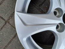 Load image into Gallery viewer, 1x Alufelge 15 Zoll 6.0&quot; 5x100 45ET Glanz PW4570D002 Toyota Rim Wheel