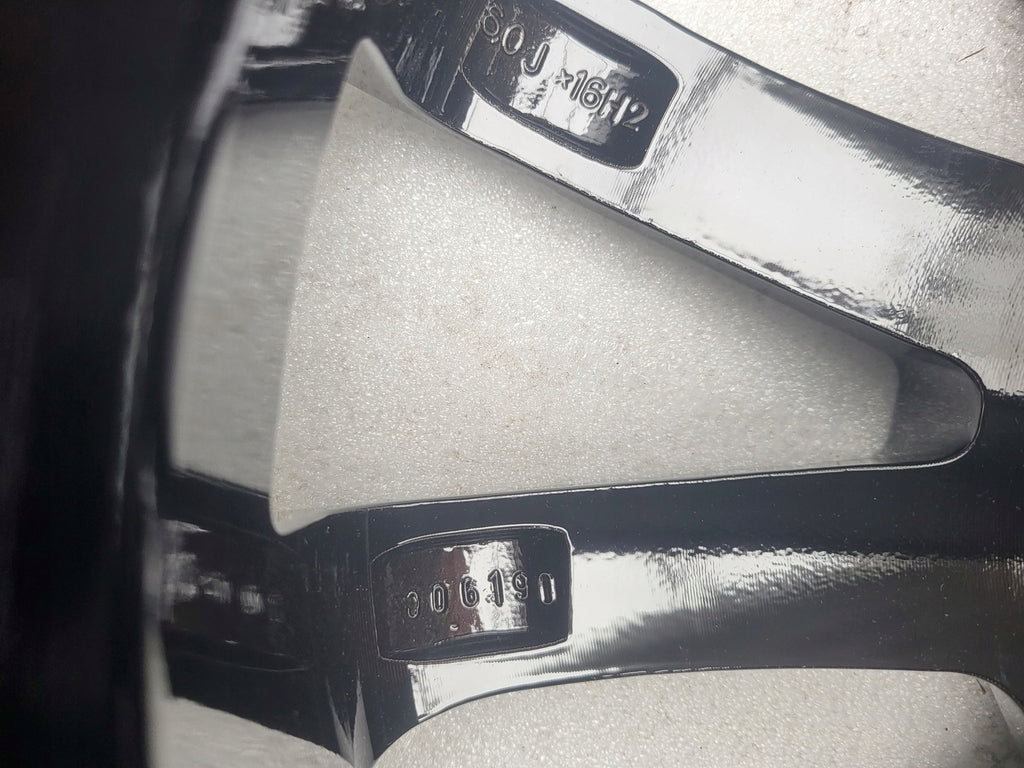 1x Alufelge 16 Zoll 6.0" 4x100 50ET 6796016 Nissan Micra V K14 Note E12