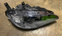 Load image into Gallery viewer, Frontscheinwerfer BMW X6 E71 7271362 Xenon Rechts Scheinwerfer Headlight SCH7493602278fi