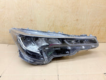 Load image into Gallery viewer, Frontscheinwerfer Toyota Corolla 81110-02S60 Rechts Scheinwerfer Headlight SCH7780182823us