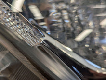 Laden Sie das Bild in den Galerie-Viewer, Frontscheinwerfer Toyota Rav 4 Links Scheinwerfer Headlight SCH9602488955le