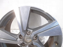 Laden Sie das Bild in den Galerie-Viewer, 1x Alufelge 18 Zoll 7.0" 5x112 45ET 81A601025G Audi Q2 Rim Wheel FEL6387846885vy