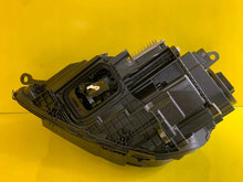 Laden Sie das Bild in den Galerie-Viewer, Frontscheinwerfer Mercedes-Benz Gle A1679061700 LED Rechts Headlight