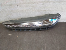 Laden Sie das Bild in den Galerie-Viewer, Frontscheinwerfer Hyundai Kona 92208-J92 LED Ein Stück (Rechts oder Links) SCH9016165883hg