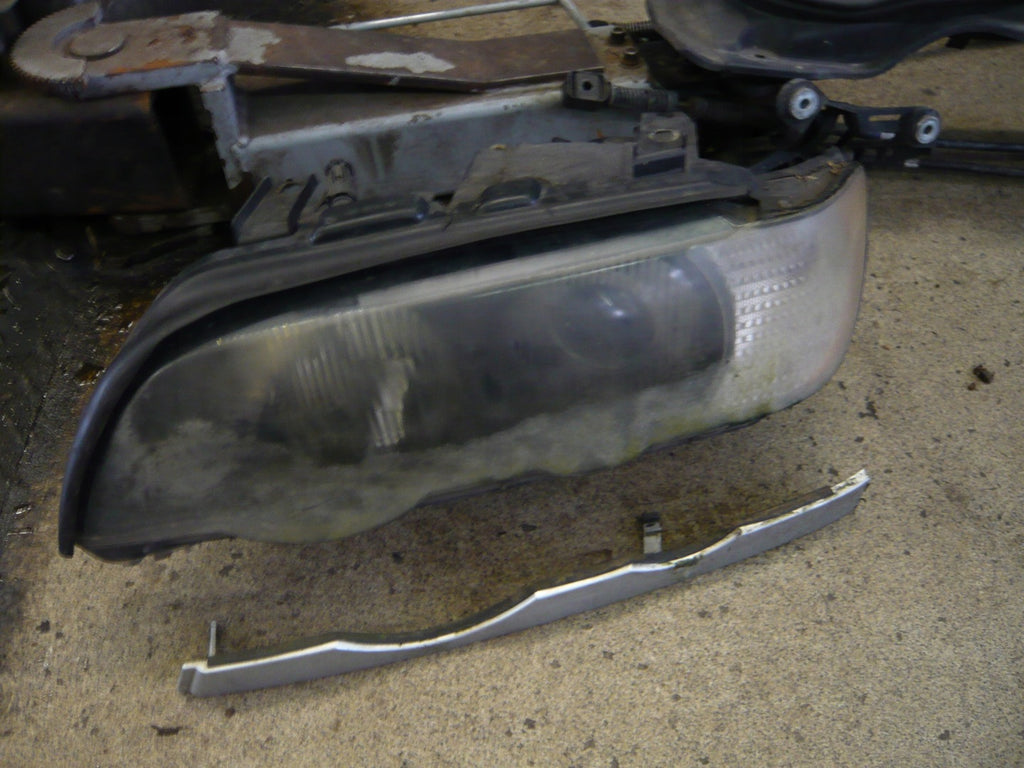 Frontscheinwerfer BMW X5 E53 Xenon Links Scheinwerfer Headlight SCH9002341766qr