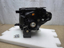 Laden Sie das Bild in den Galerie-Viewer, Frontscheinwerfer Ford Ranger 3M51-13005-AH Ein Satz Scheinwerfer Headlight SCH2592346136xz