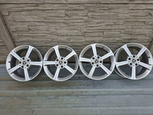 Load image into Gallery viewer, 4x Alufelge 17 Zoll 6.5" 5x112 44ET Silber A1774011200 Mercedes-Benz W177 FEL5236392352qw