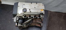 Load image into Gallery viewer, Motor Mercedes-Benz W163 111977 2.3 150PS 110kW Benzin Engine Unkomplett