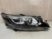 Laden Sie das Bild in den Galerie-Viewer, Frontscheinwerfer Mitsubishi Eclipse Cross I W3153 LED FALSE Headlight SCH1261493145su