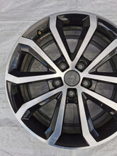 Load image into Gallery viewer, 1x Alufelge 17 Zoll 7.0&quot; 5x112 49ET 5E0601025J Skoda Octavia Iii Rim Wheel