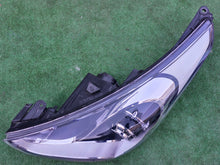 Laden Sie das Bild in den Galerie-Viewer, Frontscheinwerfer Hyundai Veloster 92101-2V160 LED Links Scheinwerfer Headlight SCH6669143928yo