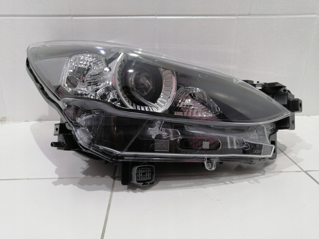 Frontscheinwerfer Mazda 2 D43N-51030 Rechts Scheinwerfer Headlight