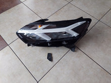 Laden Sie das Bild in den Galerie-Viewer, Frontscheinwerfer Dacia Sandero III Logan Jogger 260601750R-1 Links Headlight SCH7385661880nj