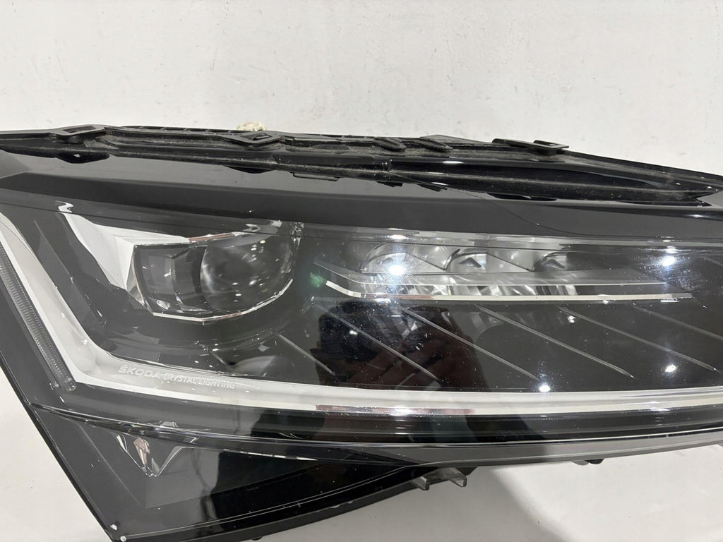 Frontscheinwerfer Skoda Superb III 3V1941016D LED Rechts Scheinwerfer Headlight SCH3876657472ap