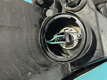 Laden Sie das Bild in den Galerie-Viewer, Frontscheinwerfer Kia Sportage Rechts Scheinwerfer Headlight SCH9620576811oc