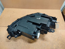 Laden Sie das Bild in den Galerie-Viewer, Frontscheinwerfer VW Passat 3J1941029 Full LED Links Scheinwerfer Headlight SCH1273306426yw