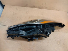 Laden Sie das Bild in den Galerie-Viewer, Frontscheinwerfer Toyota Highlander 10100-8A06K Full LED Ein Satz Headlight SCH1526839109bl