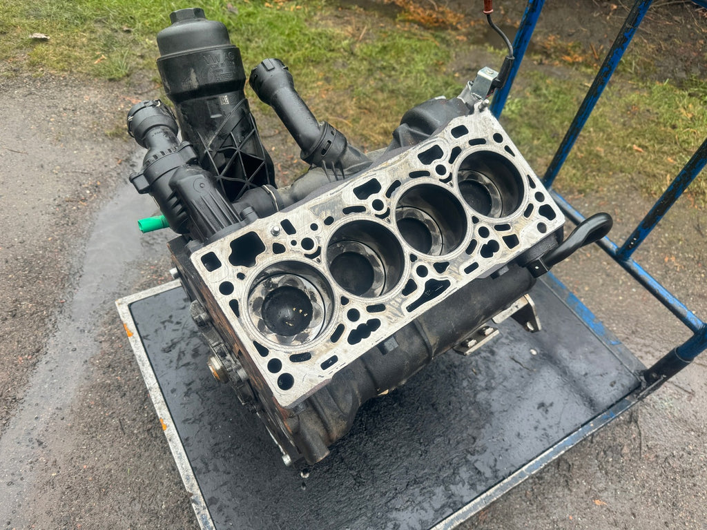 Motorblock Audi A5 A4 DEU 2.0 TDI Diesel Unkomplett