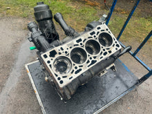 Laden Sie das Bild in den Galerie-Viewer, Motorblock Audi A5 A4 DEU 2.0 TDI Diesel Unkomplett