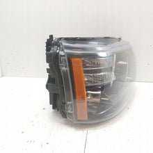 Laden Sie das Bild in den Galerie-Viewer, Frontscheinwerfer Land Rover Range Evoque L538 LR030757 89906108 Rechts SCH8333063037af
