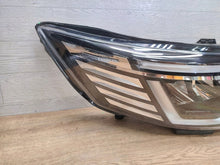 Load image into Gallery viewer, Frontscheinwerfer Renault Trafic III 260102899R Rechts Scheinwerfer Headlight SCH7902824192py