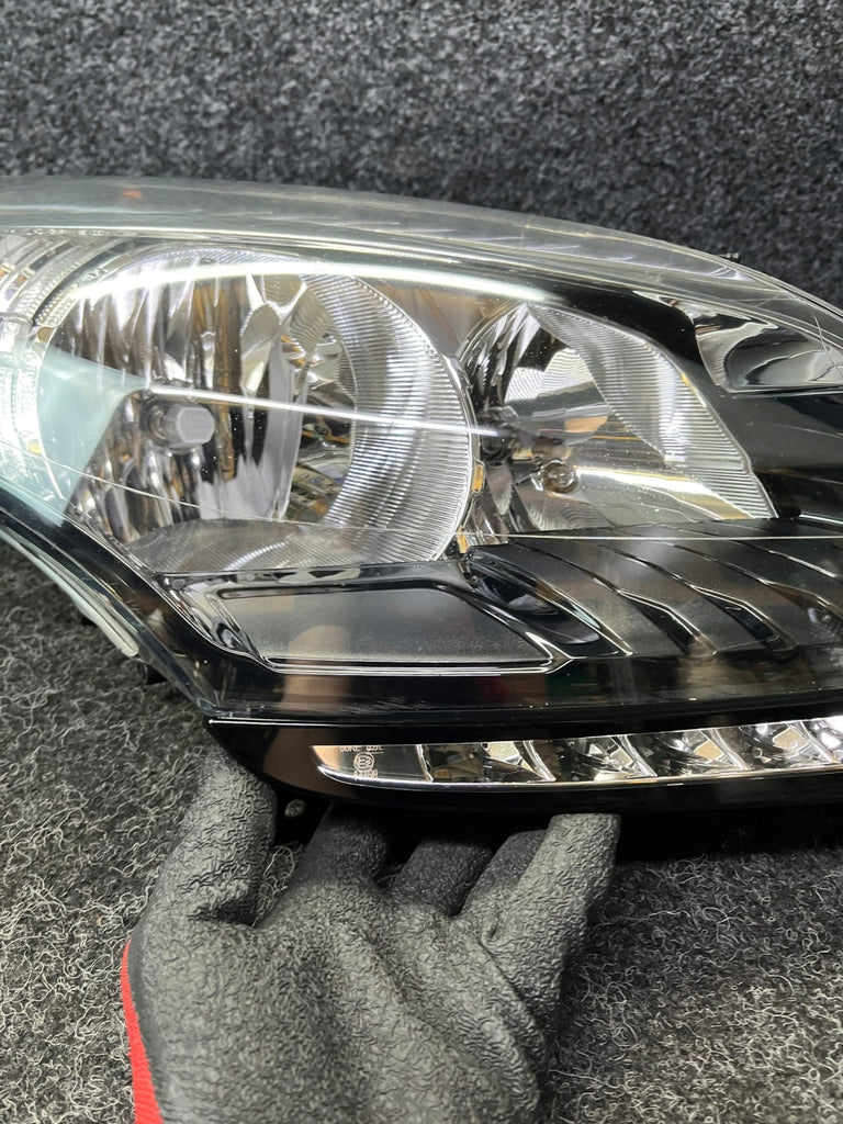Frontscheinwerfer Renault Megane III 260101010R LED Rechts Headlight SCH4825624144ao