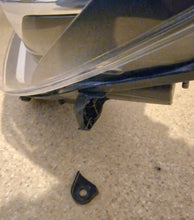 Load image into Gallery viewer, Frontscheinwerfer Toyota Yaris Links Scheinwerfer Headlight