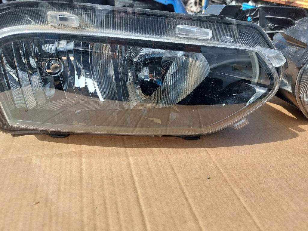 Frontscheinwerfer Dacia Spring 260101001R 260607303R Ein Satz Headlight SCH5360965234yi