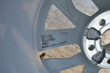 Laden Sie das Bild in den Galerie-Viewer, 1x Alufelge 17 Zoll 7.0" 5x112 46ET Glanz Silber 5E3601025E Skoda Octavia 5e3 Iv FEL1091012852mh