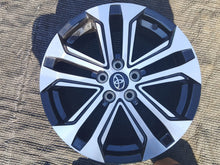 Laden Sie das Bild in den Galerie-Viewer, 1x Alufelge 18 Zoll 7.0&quot; 5x114.3 PW45742001 Toyota Rim Wheel