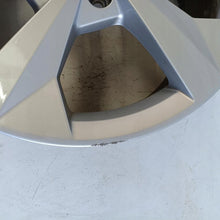 Load image into Gallery viewer, 1x Alufelge 18 Zoll 8.0" 5x112 46ET Glanz Silber 8Y0601025J Audi A3 Rim Wheel FEL5284766732om
