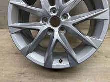 Laden Sie das Bild in den Galerie-Viewer, 1x Alufelge 18 Zoll 7.5" 5x112 51ET Glanz Silber 5F0601025AA Seat Leon Rim Wheel FEL9429161697bm