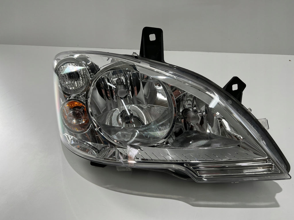 Frontscheinwerfer Mercedes-Benz Vito A6398201961 Halogen Rechts Headlight SCH6395576331ls