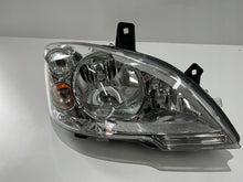 Laden Sie das Bild in den Galerie-Viewer, Frontscheinwerfer Mercedes-Benz Vito A6398201961 Halogen Rechts Headlight SCH6395576331ls