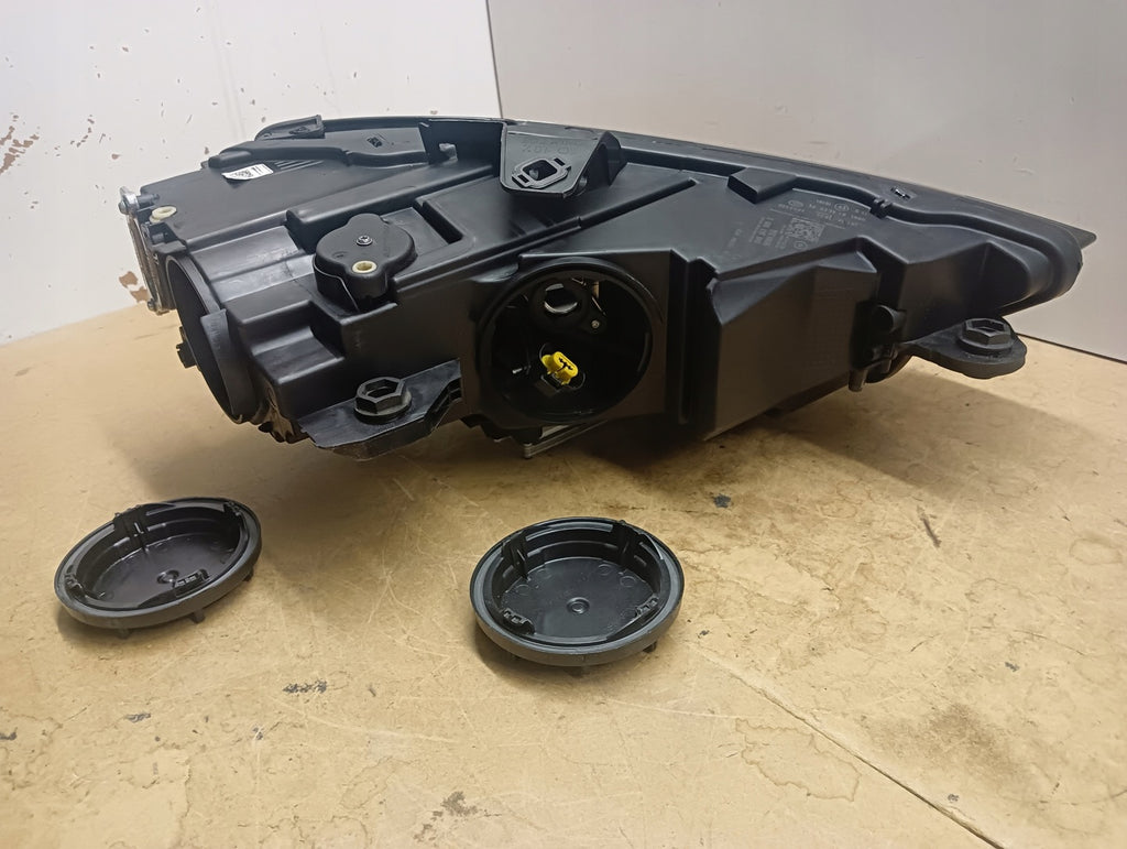 Frontscheinwerfer Audi A3 8V0941005E Xenon Ein Stück (Rechts oder Links)