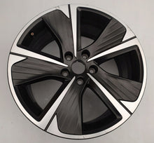 Load image into Gallery viewer, 1x Alufelge 18 Zoll 8.0&quot; 5x112 40ET 5FF601025N Cupra Formentor Rim Wheel