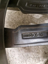 Load image into Gallery viewer, 1x Alufelge 20 Zoll 11.0" 5x120 37ET 7846791 BMW F15 F16 Rim Wheel FEL3025581752lo