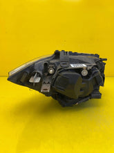 Laden Sie das Bild in den Galerie-Viewer, Frontscheinwerfer BMW 1 E81 E82 E87 6924489-07 Xenon Rechts oder Links SCH1912354902tq