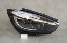 Laden Sie das Bild in den Galerie-Viewer, Frontscheinwerfer Mercedes-Benz W247 A2479061004 LED Rechts Headlight SCH7995468062sy
