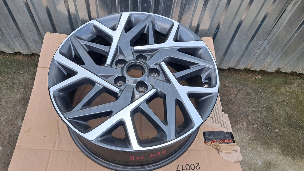 1x Alufelge 18 Zoll 7.5" 5x114.3 50ET 52910-CM300 Hyundai Kona Rim Wheel