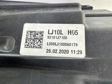 Laden Sie das Bild in den Galerie-Viewer, Frontscheinwerfer Kia Ceed 92101-J7100 92102-J7100 Xenon Rechts oder Links