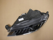 Laden Sie das Bild in den Galerie-Viewer, Frontscheinwerfer Skoda Superb III 3V1941015B Xenon Links Scheinwerfer Headlight