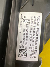 Laden Sie das Bild in den Galerie-Viewer, Frontscheinwerfer Volvo V60 S60 32228816 LED Rechts Scheinwerfer Headlight SCH8743377954nq