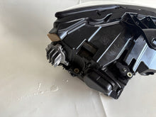 Laden Sie das Bild in den Galerie-Viewer, Frontscheinwerfer Audi Q2 81A941011 Links Scheinwerfer Headlight SCH7690540793sn