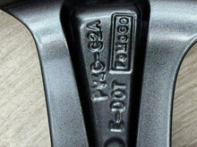 Load image into Gallery viewer, 1x Alufelge 18 Zoll 7.5" 5x108 50ET Glanz Graphit PV4C-C2A Ford Kuga Iii FEL3003424235gt